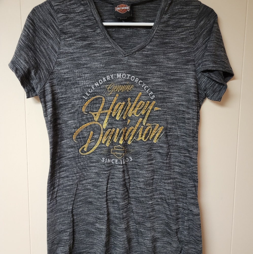 Harley Davidson gold bling tee luvvvv this T just a lil snug 🙄😝